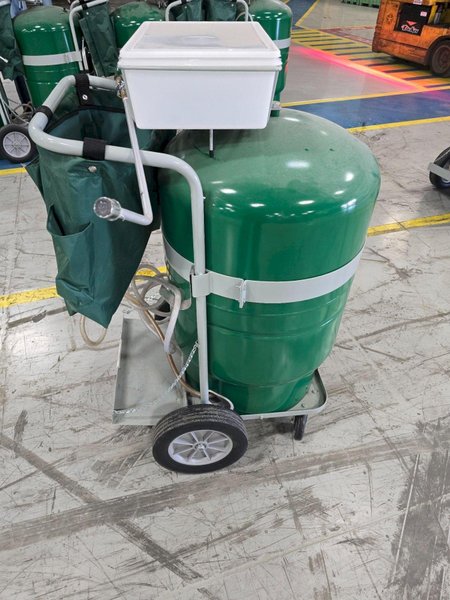 AQUAMATE MODEL-5 PORTABLE WATERING TANK 28 GALLON USED