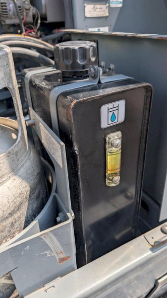 50&quot; MODEL S20 TENNANT FLOOR SWEEPER STOCK# 4132