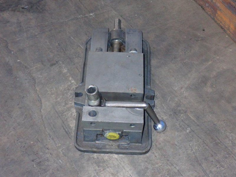 KURT 6" VISE