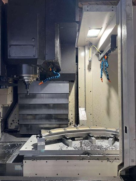 Okuma MA-550VB CNC Vertical Machining Center – 50 Taper Mill