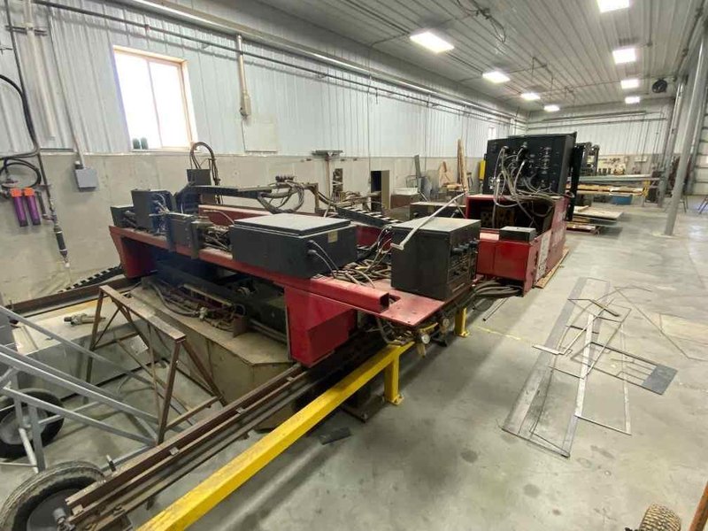 7′ x 21′ Taurus 2000 CNC Plasma Table, 1999 – HPR 130, 2008 software upgrade