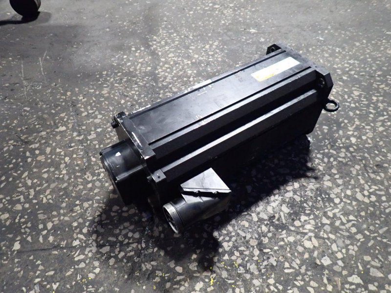REXROTH SERVO MOTOR   -  MSK101E-0300-FN-M1-BG2-NNNN