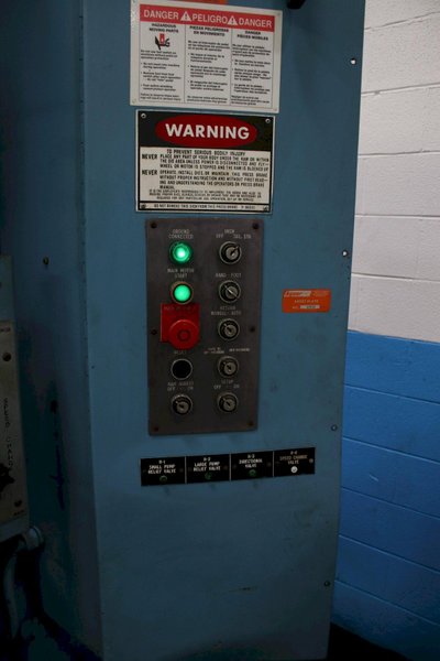 55 TON X 6' NIAGARA HYDRAULIC PRESS BRAKE: STOCK 61951