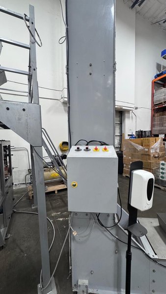 Automatic 10-Head Packing Machine with Integrated Scale System, Domino V320i TTO Printers, Conveyor &amp; Mezzanine, 2020