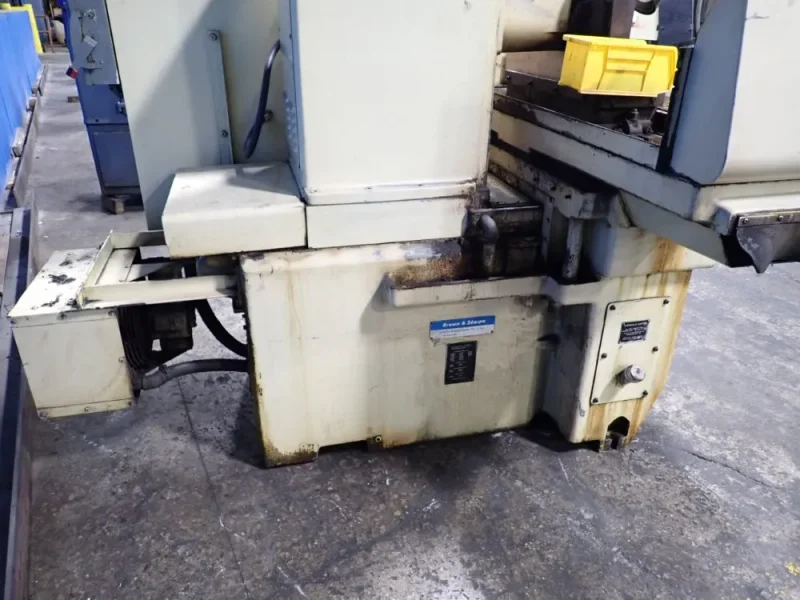 BROWN AND SHARPE 25" X 9" SURFACE GRINDER  -  824 MICROMASTER
