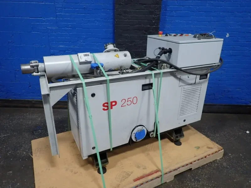 LEYBOLD VACUUM PUMP  -  SP250
