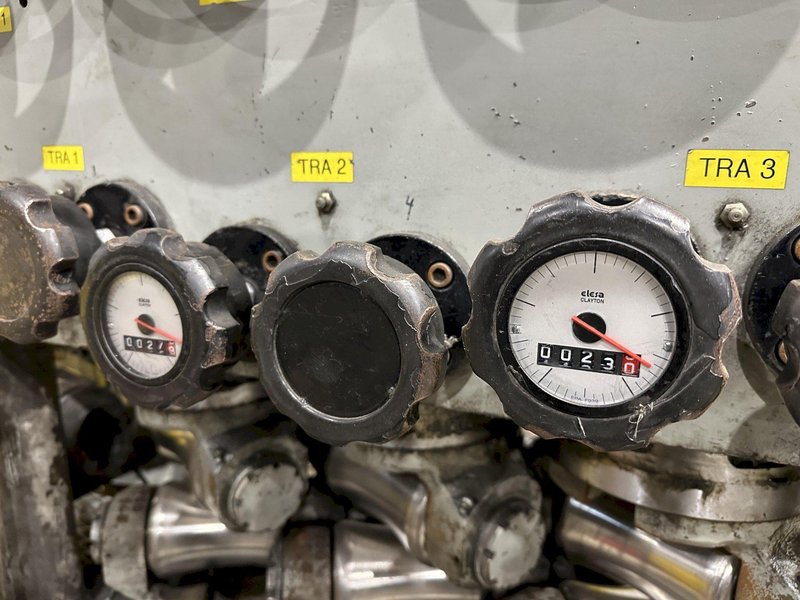 2.25" X 6 ROLL MACKINTOSH-HEMPHILL / TURNER MODEL #922 TUBE &amp; BAR STRAIGHTENER: STOCK #22572