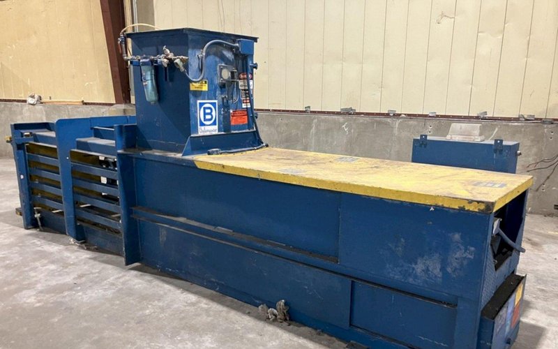 30&quot; X 36&quot; X 72&quot; BALEMASTER HORIZONTAL HYDRAULIC BALER: YOBRO #24585