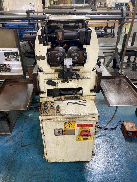 Kinefac MC-4 thread rolling machine