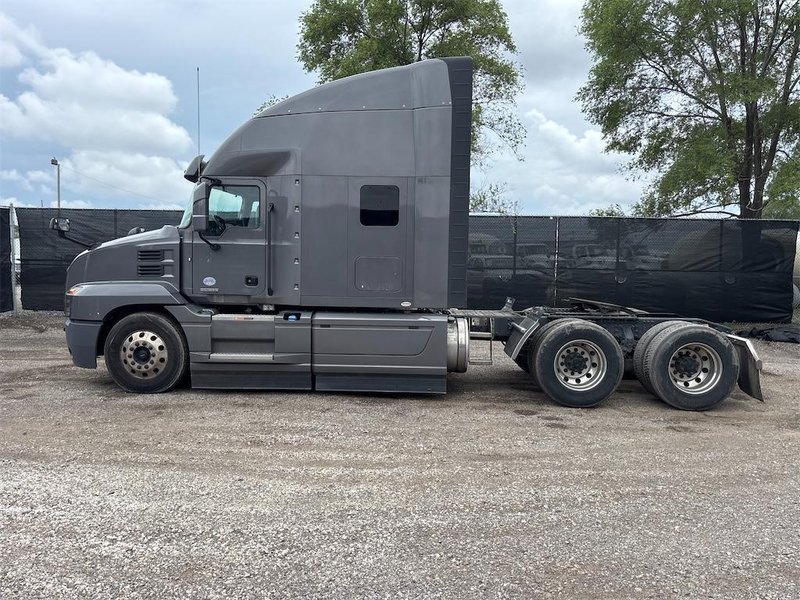 2024 Mack AN64T70 1M1AN4GY9RM040365