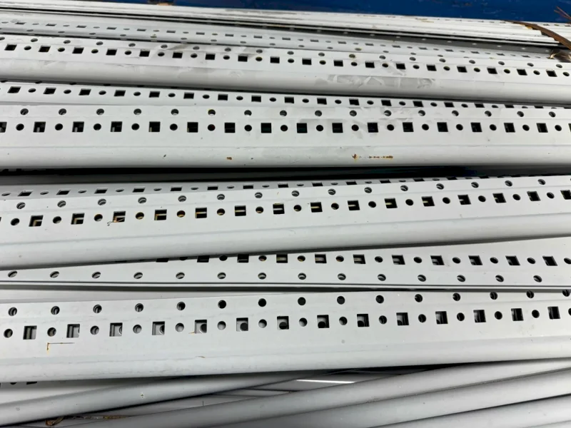 LYON 85” SHELVING POSTS