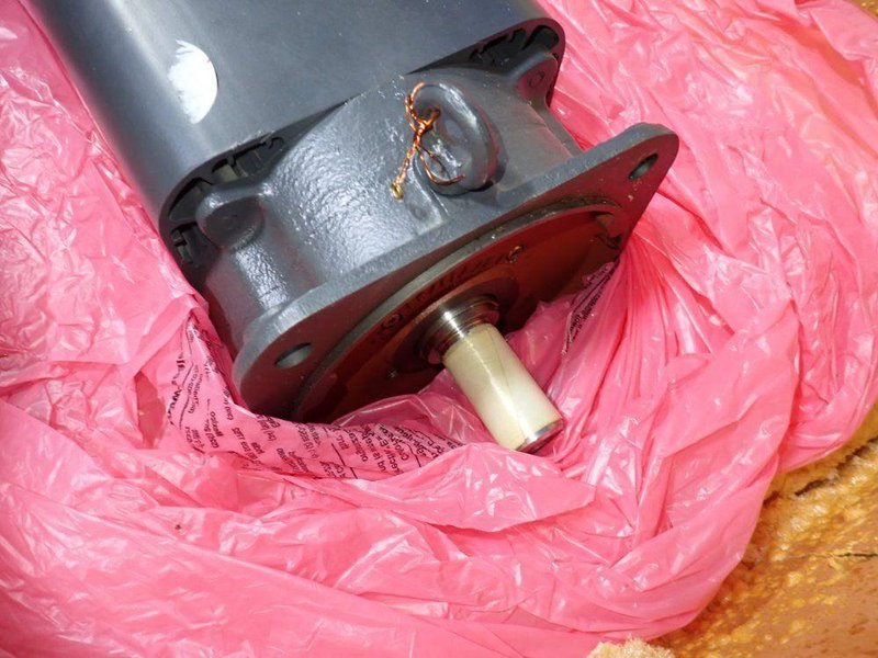 SIEMENS 11 KW SERVO MOTOR  -  1PH6105-4ZF09-Z