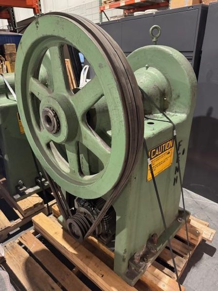 1.75" FENN MODEL 3F 2 DIE ROTARY SWAGING MACHINE, 0.625" (15.875mm) SOLID CAPACITY  (14484)