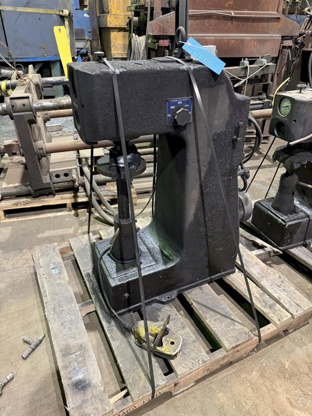 Detroit model DH2 brinell tester s/n 1232 with stand