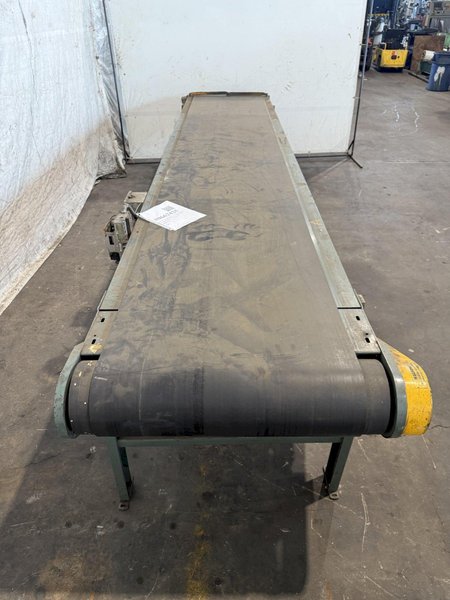 16&#039; X 30&quot; HYTROL POWERED CONVEYOR. STOCK # 0662425.