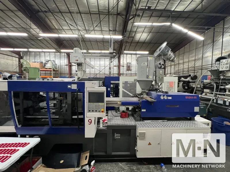 285 TON 28 OZ BORCHE MODEL BS260-III INJECTION MOLDING MACHINE, MFG  2014