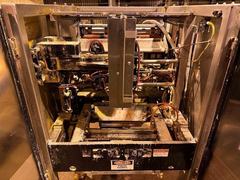 HAYSSEN Vertical Form, Fill and Seal Unit