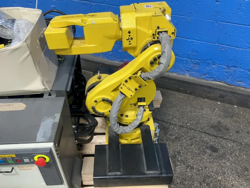 FANUC ROBOT  -  M-6IB/6S