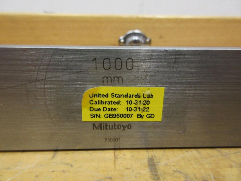 Mitutoyo 1000mm Precision Gage Block in Wood Case,  Actual Measurement 1000.00054mm- Auction Item