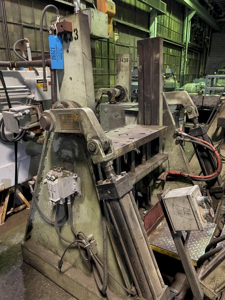 Hall model RT3 permenant molding machine with controls s/n 5008, 33&quot; x 20&quot; platen