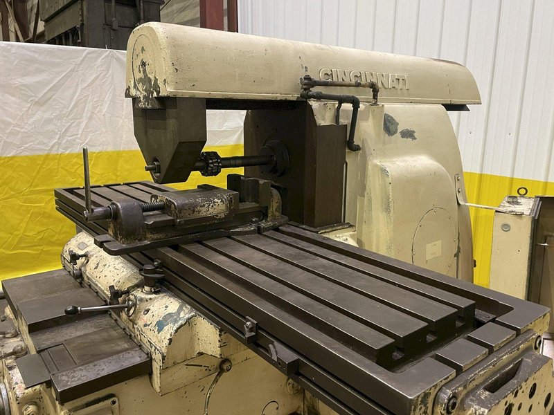 #4 CINCINNATI TABLE TYPE HORIZONTAL MILLING MACHINE: YOBRO #25675