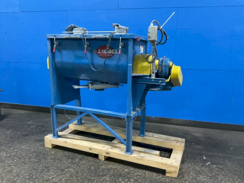 S. HOWES RIBBON BLENDER  -  ES-244