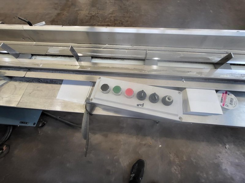 Shanklin OMNI-SLRS Shrink Wrapper with extended Lugged Infeed and T-72H Double Chamber Heat Tunnel, 2007 – Need Gone ASAP