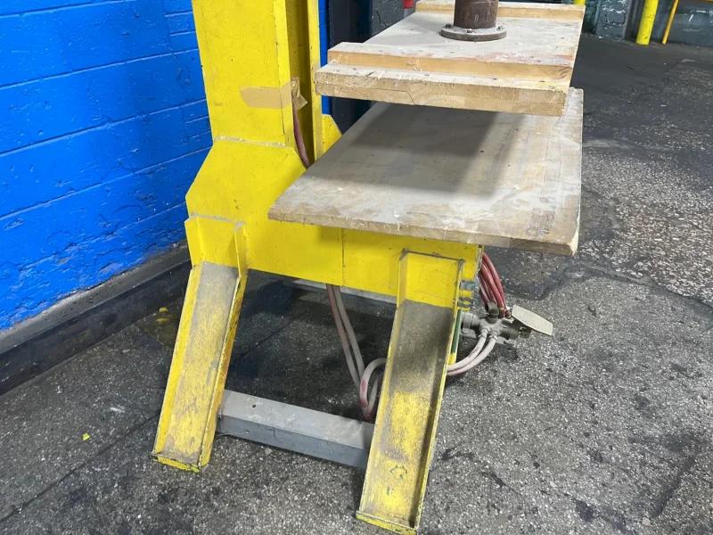 SCHRADER BELLOWS 250 PSI AIR, 30.5”X16” PNEUMATIC PRESS ASSEMBLY  -  FAJ120521