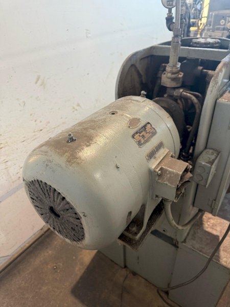 6 TON DENISON MULTIPRESS HYDRAULIC PRESS. STOCK # 1214025.