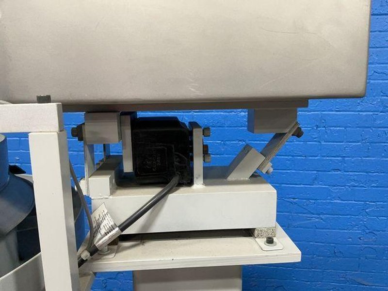 FEEDING CONCEPTS INC 18” VIBRATORY BOWL FEEDER   -  FC-12-9739