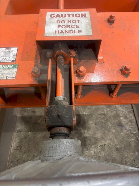 5 TON BUSHMAN MODEL #5500 SHEET LIFTER: YOBRO #24824