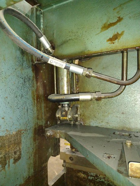 10' X 14 GAUGE PULLMAX URSVIKEN HYDRAULIC POWER SHEAR: YOBRO #25207