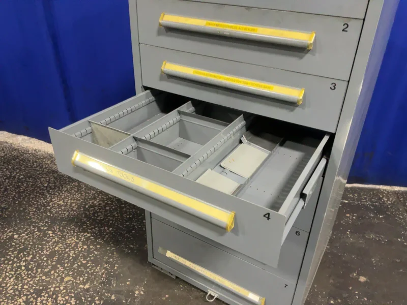 EQUIPTO 7 DRAWERS TOOL CABINET