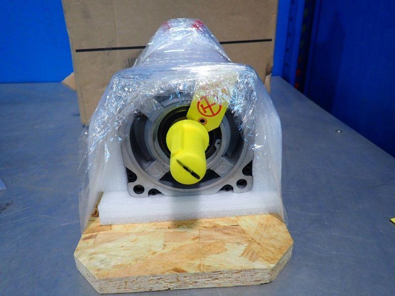 Allen-bradley Mp Series Ac Rotary Servo Motor - Mpl-b540k-mk74aa