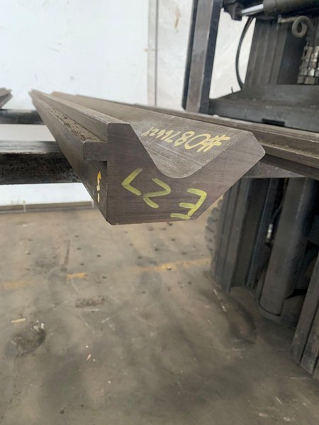 5'7"(67") PRESS BRAKE TOP GOOSE NECK MALE DIE. STOCK # 0876624