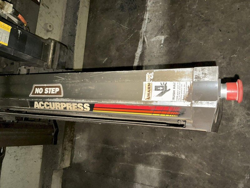 320 TON X 10' ACCURPRESS MODEL #732010 ADVANTAGE HYDRAULIC PRESS BRAKE, W/ ETS 3000 CONTROLS, NEW 2010: YOBRO #24910