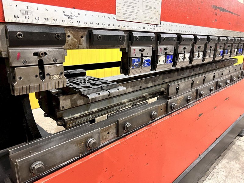 110 TON x 10' AMADA MODEL #HFE100-3S CNC HYDRAULIC PRESS BRAKE, 2001: STOCK #21984