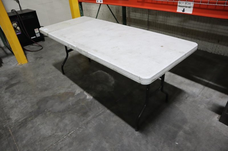 Plastic Table, Metal Folding Legs: - Auction Item