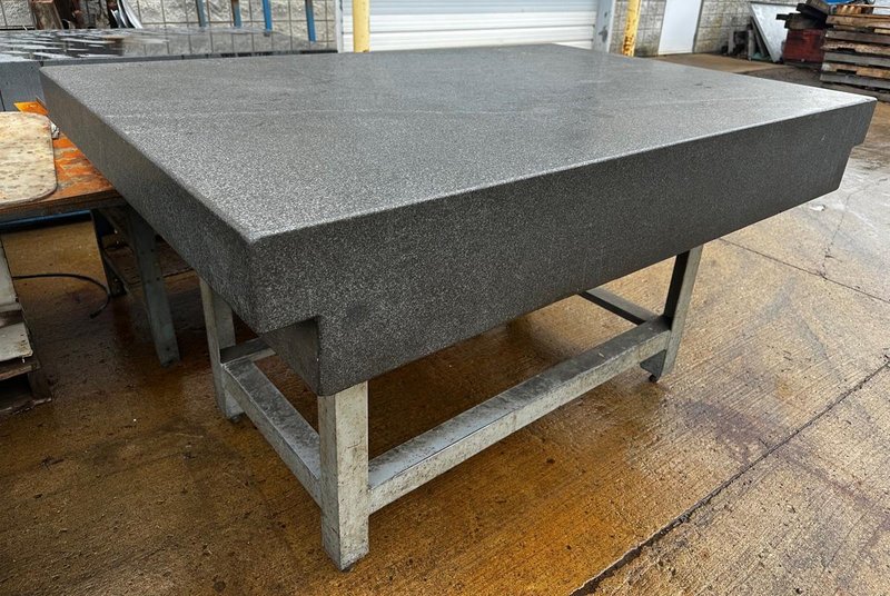 Granite Surface Plate 4&#039; x 6&#039; x 10&quot; Thick on Stand For Sale