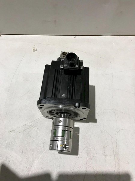 MITSUBISHI HG154S  SERVO MOTORS NEW NO BOX