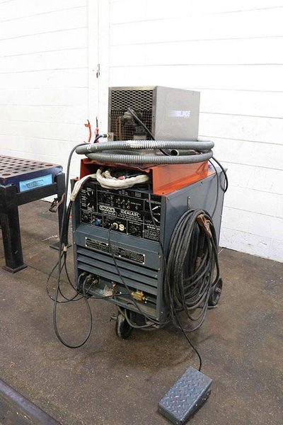 300 AMP LINCOLN ARC WELDER, MODEL: IDEALARC TIG 300/300