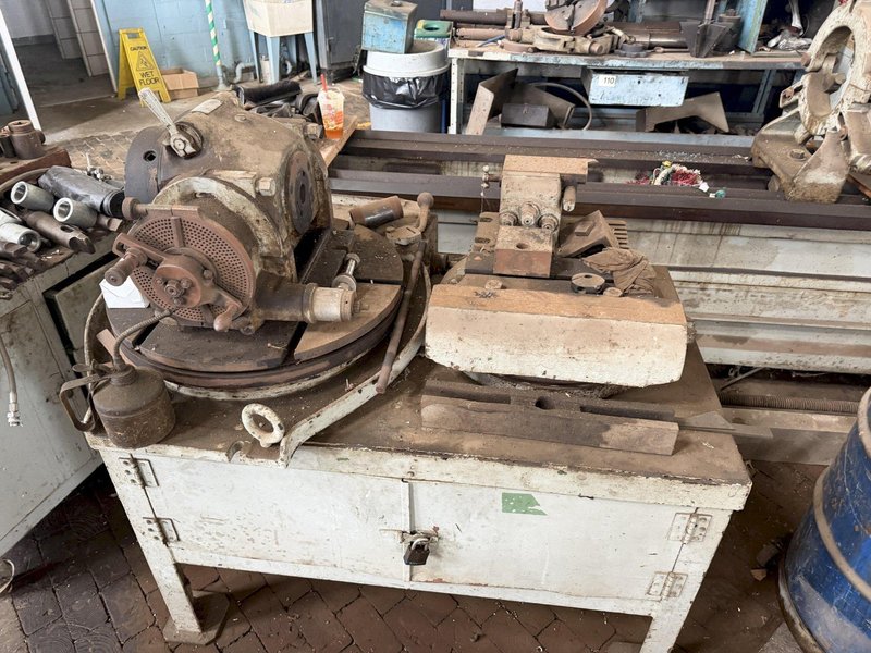 KEARNEY &amp; TRECKER NO.4 UNIVERSAL MILL. STOCK #0772726