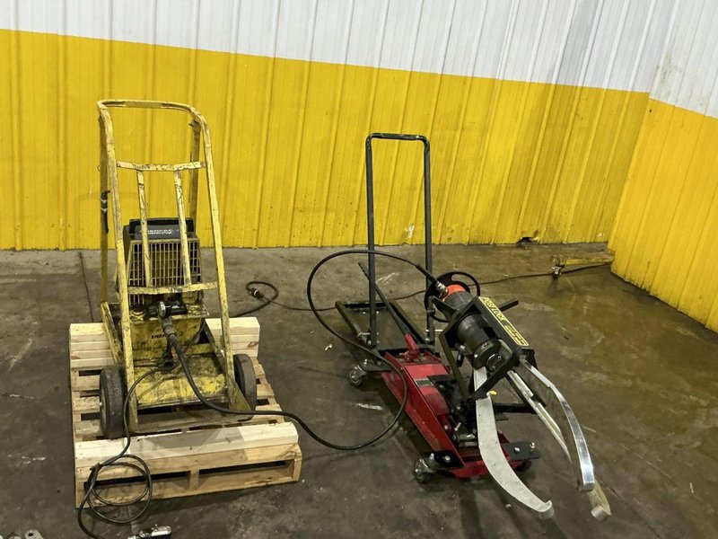 15 TON POSI-LOCK MODEL #PH110 PORTABLE HYDRAULIC GEAR &amp; WHEEL PULLER WITH ENERPAC POWER UNIT: YOBRO #25094