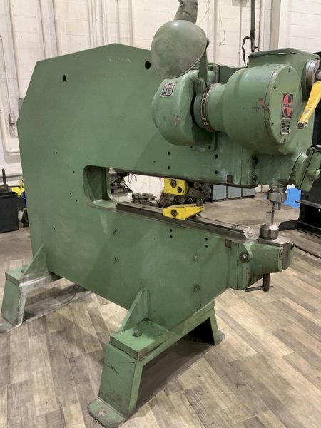 PULLMAX MODEL # P-9 NIBBLER: STOCK #80785