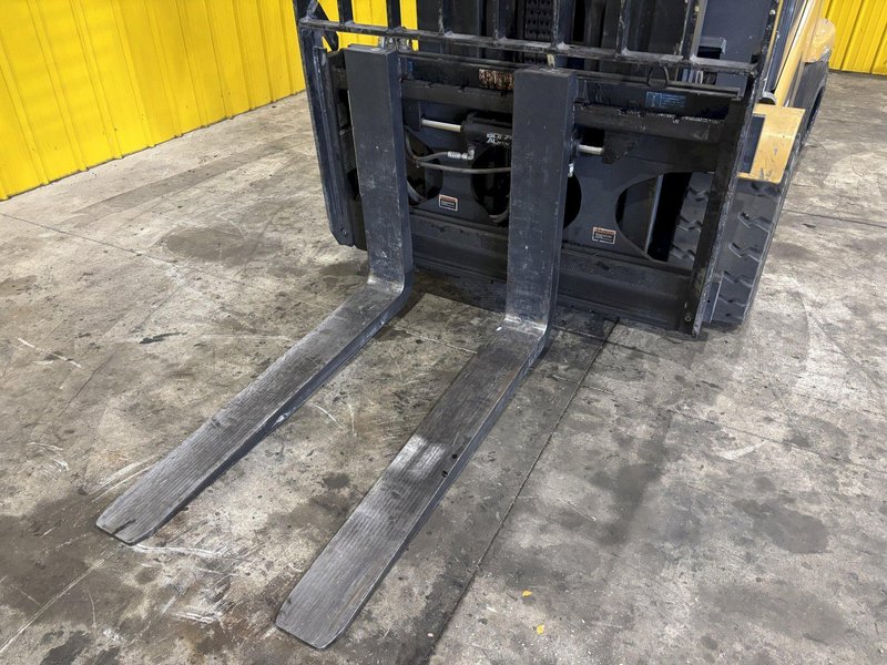 11,000 LBS CAT MODEL #2ET11000 ELECTRIC FORKLIFT, NEW 2020: STOCK #22688