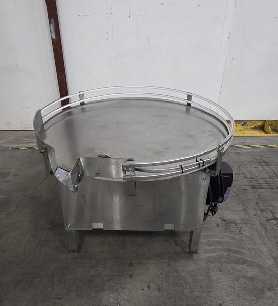 Meheen R Series Filling Line with In-Line Packaging RSC Rinser, 700VS Labeler, Zalkin Capper, Accumulation Table and Conveyor System – Complete Bottling Line, Lightly Used