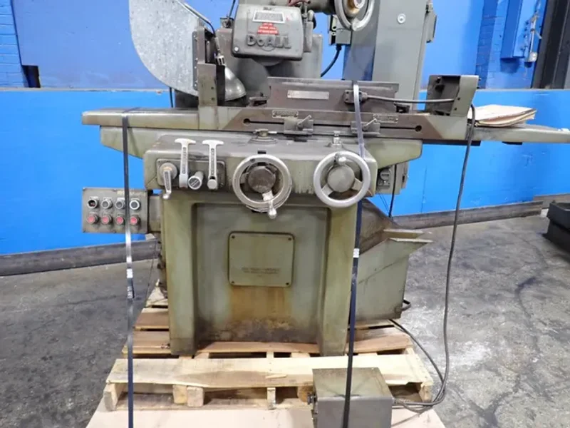 DOALL 18" X 6" SURFACE GRINDER   -  D618-7