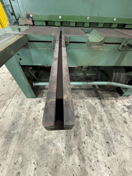 4' X 10 GAUGE PEXTO MODEL #10-U-4B MECHANICAL POWER SHEAR: STOCK #21257
