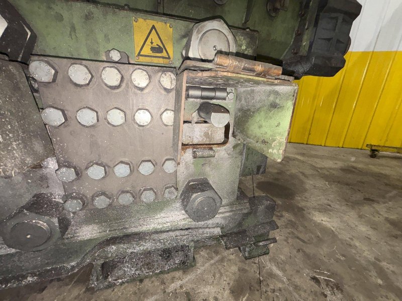 HERTWICH ENGINEERING MODEL #HE-300-30/A SWARF PUCK BRIQUETTER PRESS MACHINE: STOCK #23344