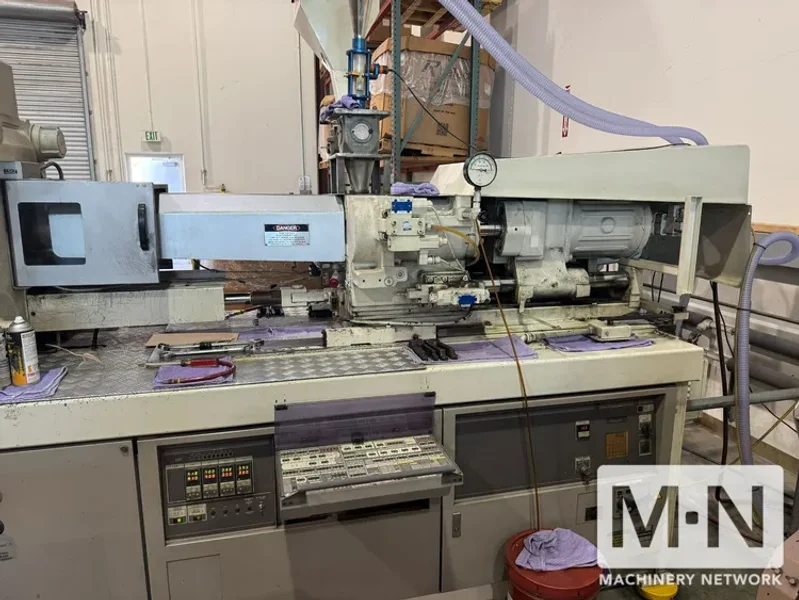 190 TON 15.9 OZ TOSHIBA MODEL ISF190SII-10A INJECTION MOLDING MACHINE MFG 1994